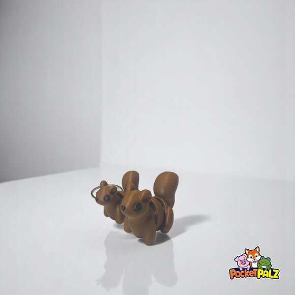 3D Printed Articulated Squirrel Fidget Toy and Keychain - Picture 3 of 8